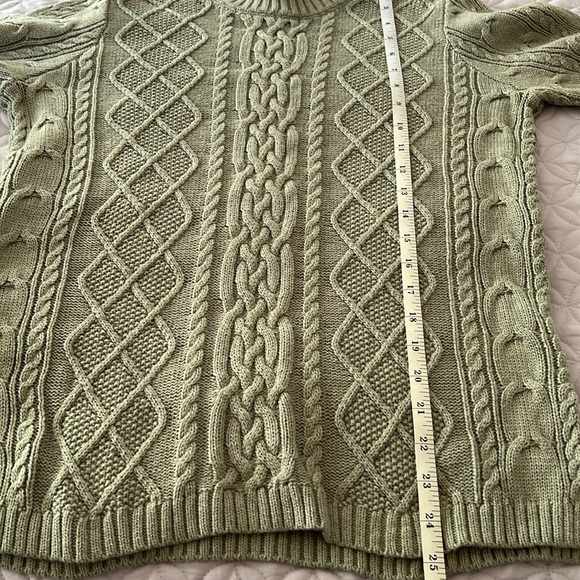 Jeanne Pierre Cable Women’s Sweater - Picture 8 of 8